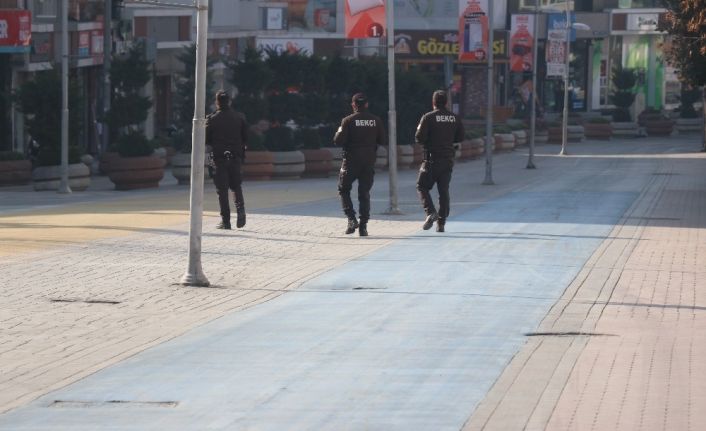 Sokağa çıkma yasağına uymayan 81 kişiye 91 bin 265 lira ceza