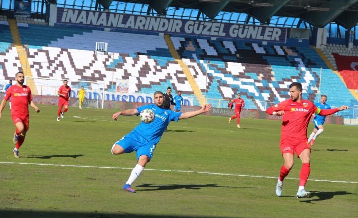 Süper Lig: BB Erzurumspor: 1 - Hes Kablo Kayserispor: 0 (İlk yarı)
