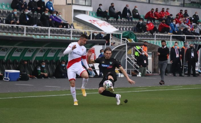 Süper Lig: Denizlispor: 1 - Ankaragücü: 0 (Maç devam ediyor)
