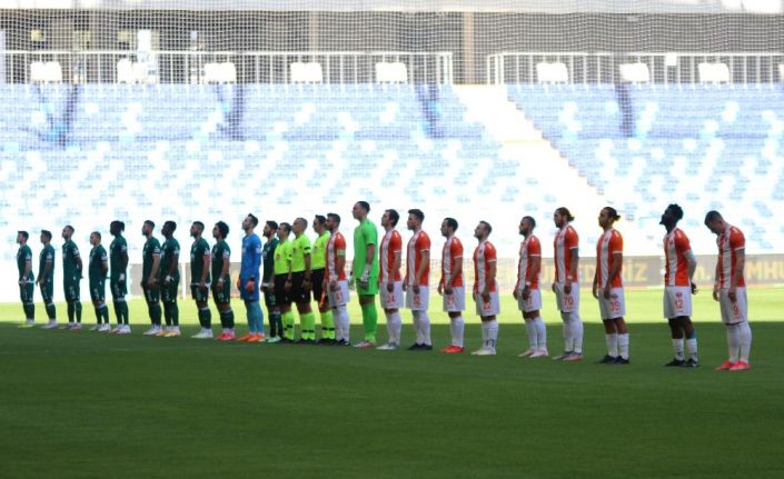 TFF 1. Lig: Adanaspor: 0 - Giresunspor: 2 (İlk yarı)