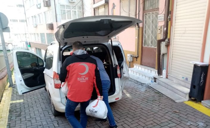Türk Kızılay Bursa gönüllere dokunuyor