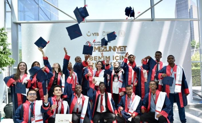 Türkiye Bursları bu yıl da rekor sayıda başvuru aldı