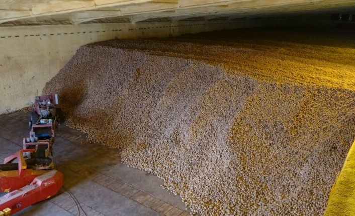 Türkiye’nin ilk ve tek nişasta tesisi Konya’da üretimini sürdürüyor