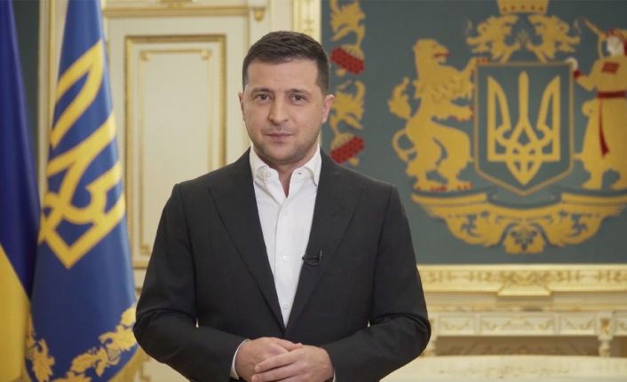 Ukrayna Devlet Başkanı Zelenskiy: “Tavşan değiliz ki Rus aşısı üstümüzde denensin”