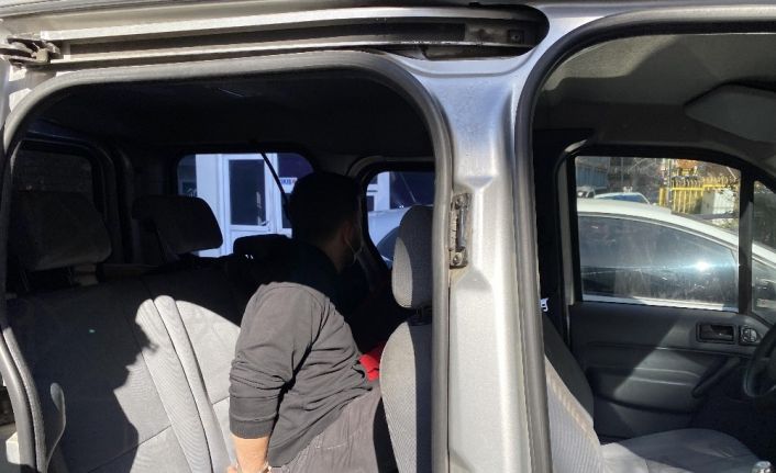 Ünlü oyuncu Oya Okar’ın evine giren hırsızlar adliyeye sevk edildi