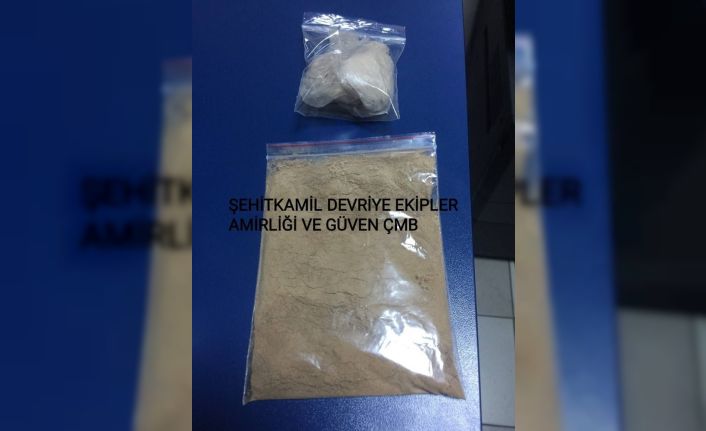 Uyuşturucu tacirleri polisten kaçamadı