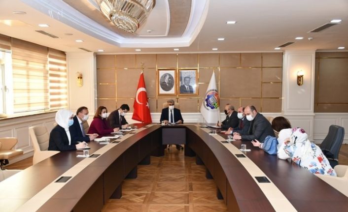 Vali Gürel, vatandaşların talep ve şikayetlerini dinledi