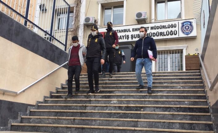 Yaşlı kadınları hedef alan sahte polisler yakalandı