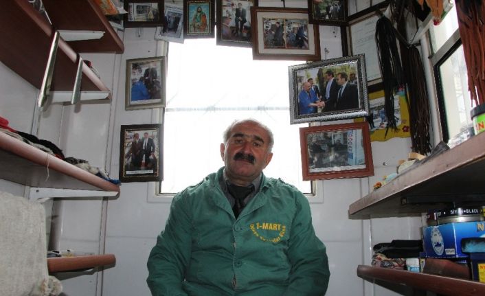 1 Mart onun günü, boyacılıkla kazandı, bir doktor ve bir öğretmen yetiştirdi