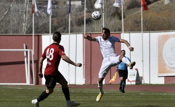 2. Lig Beyaz Grup: Gümüşhanespor: 3 - Anagold 24 Erzincanspor: 1