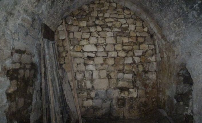 7 milyon 250 bin liraya satışa çıkarılan 1700 yıllık kiliseye alıcı bulunamıyor