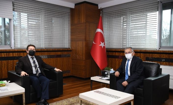 AGÜ Rektöründen Büyükkılıç’a veda ziyareti