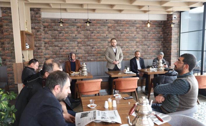 AK Parti Ardahan İl Başkanı Koç, basın mensuplarıyla bir araya geldi