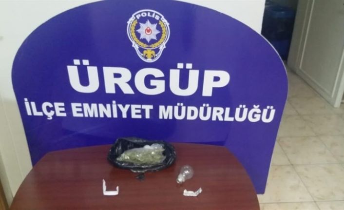 Alkollü araç sürücüsünden uyuşturucu ele geçirildi