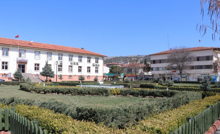 Amasya’da iki mevsim bir arada: Yükseklerde kara kış, aşağıda bahar havası