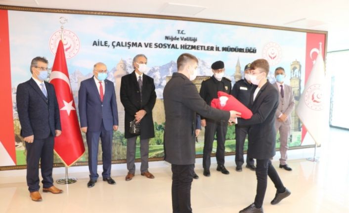 Anadolu Gönül Yolu 81 Genç 81 Bayrak teslim töreni yapıldı