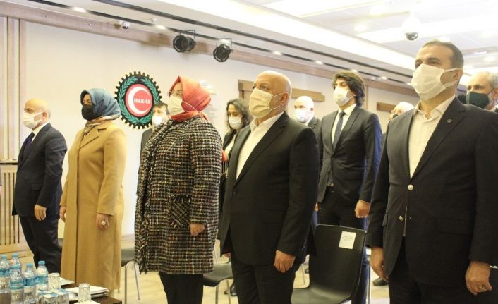 Bakan Selçuk: “Güçlü kadın güçlü aile demek, güçlü aile güçlü toplum demek”