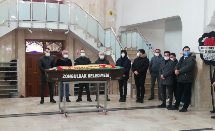 Balkondan düşerek hayatını kaybeden genç son yolculuğuna uğurlandı