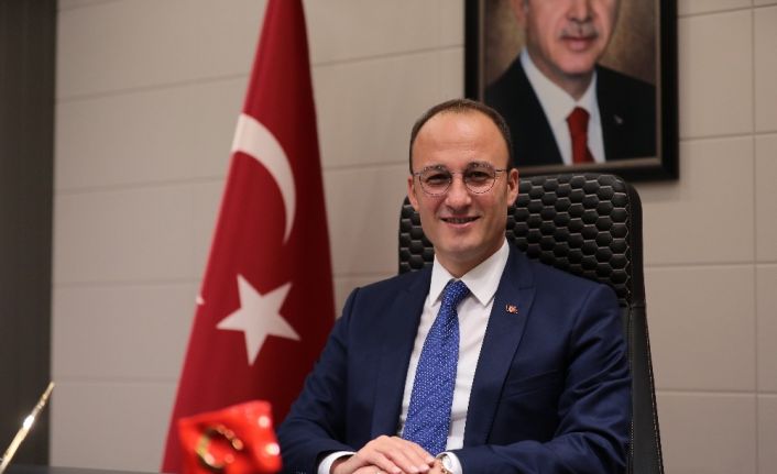 Başkan Örki, “Gençlerimiz İstiklal Marşımızı dikkatlice, özümseyerek okumalı ve bir rehber olarak görmelidirler”