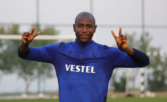 Benik Afobe hem Trabzonspor’u hem de Stoke City’i hayal kırıklığına uğrattı