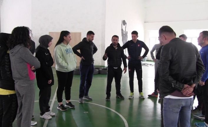 Bölgeye huzurun gelmesiyle köy gençleri polis olmak için haftanın 5 günü ter döküyor