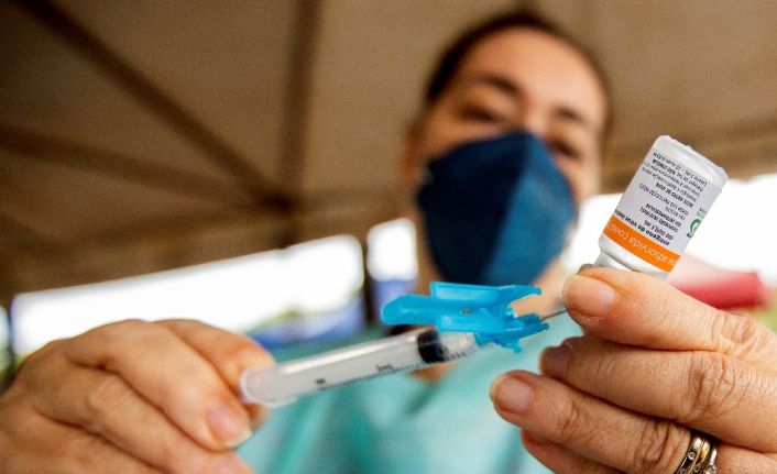 Brezilya’da Covid-19’a bağlı günlük can kaybı ilk kez 2 bini geçti