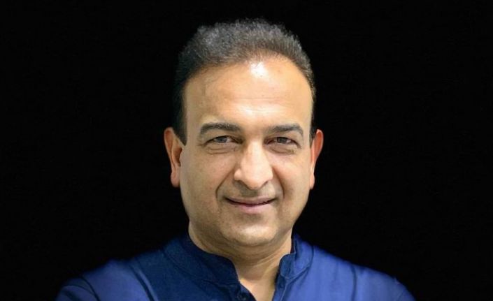 Bulut Dental CEO’su Dt. Vecdi Bulut; “Ortodontik tedavide diş teli yerine şeffaf plakla çözüm sunuyoruz”