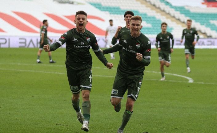 Bursaspor son ana kadar yılmıyor - Yeşil beyazlılar bu sezon son 15 dakikada 11 gol attı