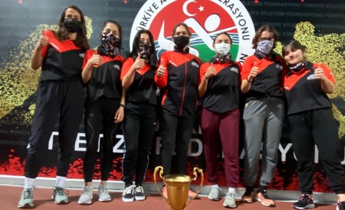Büyükşehir sporcuları Gaziantep’e Türkiye 3’üncülüğü getirdi