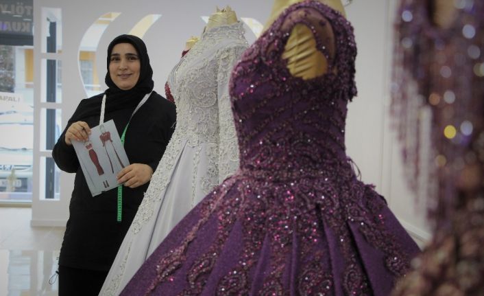 Devlet desteği ve bilezikleriyle kurduğu işini büyüttü, 8 kişiye de istihdam sağladı