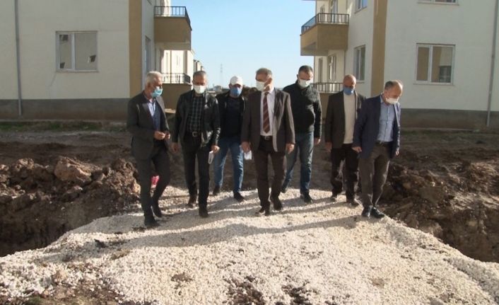 Diyarbakır’da yeni afet konutlarına içme suyu ve kanalizasyon şebekeleri döşeniyor