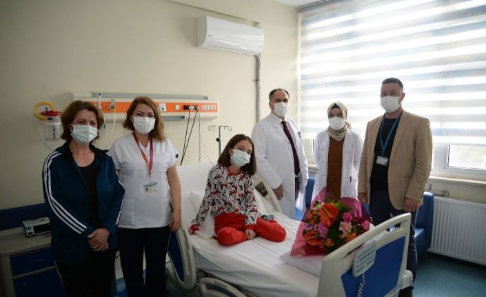 Dünya Böbrek Günü’nde nakil oldu, doğum günü sürprizi ile taburcu edildi