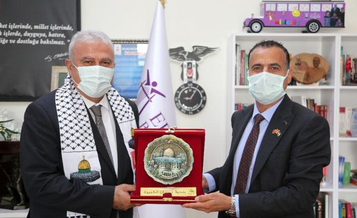 Efeler ile Filistin Abasan Al-Kabira Belediyeleri kardeş şehir oluyor