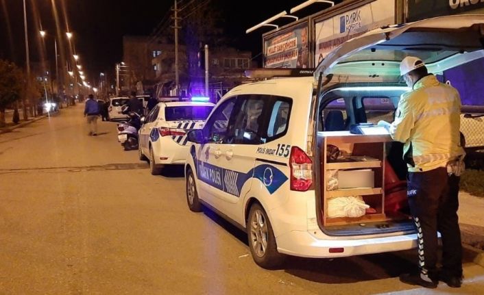 Ehliyetsiz ve alkollü sürücüler polisten kaçamadı