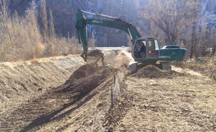 Erzurum ilçelerinde dere tanzimi ve sedde yapım çalışmaları devam ediyor