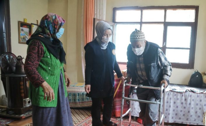 "Evde bakım" ekipleri yüzleri güldürüyor