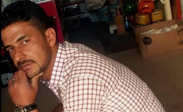 Evinin bahçesinde hortumla asılı bulundu