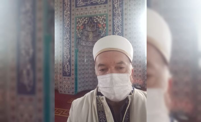 Hangi camide ihtiyaç varsa gönüllü olarak orada hizmet veriyor