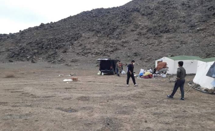 Iğdır’da ’canlı mühre’ ile keklik avlayan 1 şahsa 7 bin 34 lira ceza