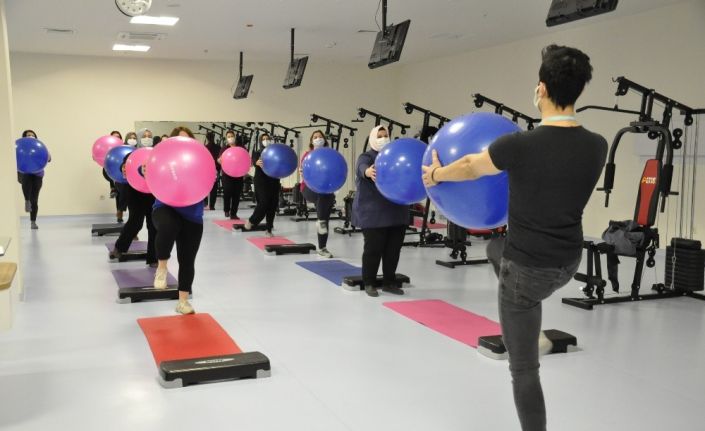 İki yılda 2 ton kilo verdiren Obezite Merkezi hastalara umut oluyor