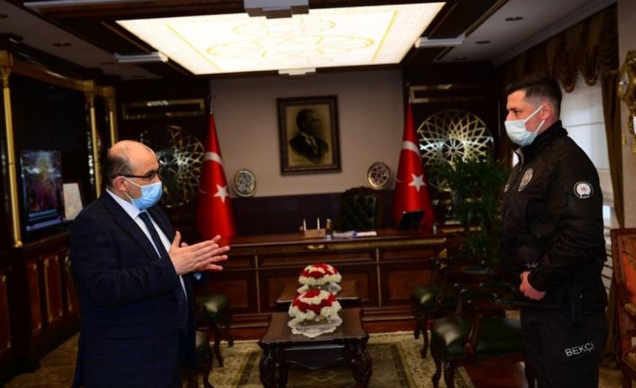 İskeleden denize düşen genç kızı kurtaran kahraman bekçi o anları anlattı