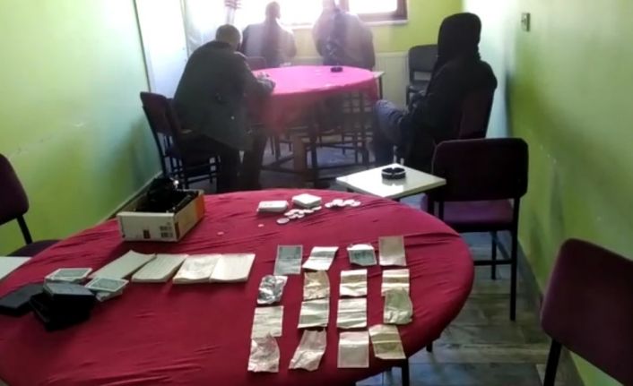 Isparta’da kumar oynayan 8 kişiye 31 bin 880 TL para cezası