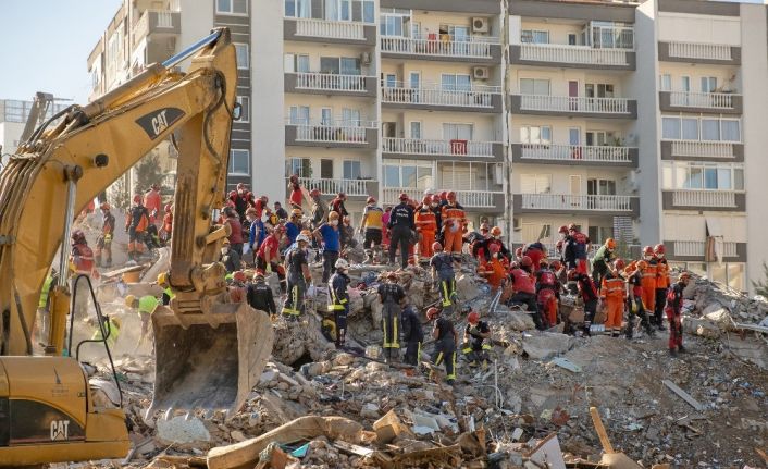 İzmir’de geniş çaplı deprem çalıştayı