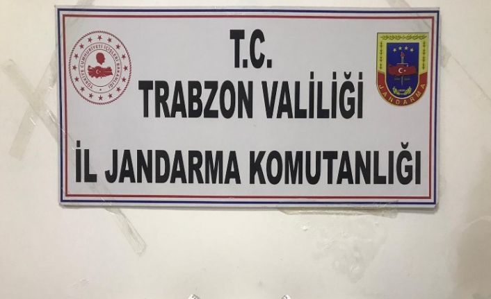 Jandarmadan evde kumar oynayanlara baskın: 35 kişiye 88 bin 482 TL para cezası