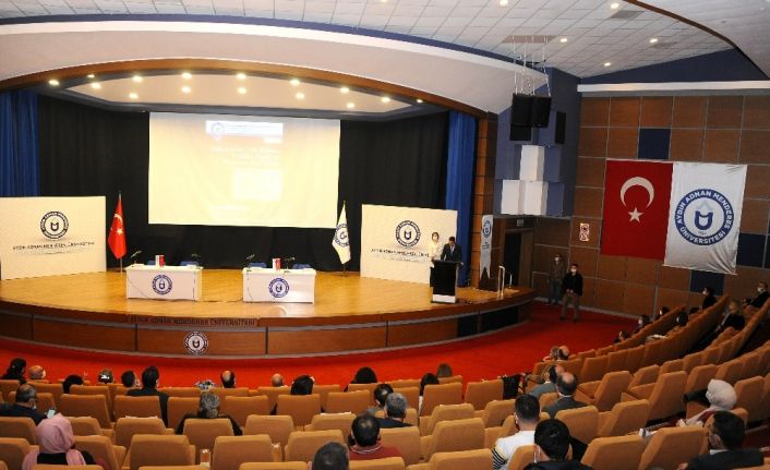 Kabulünün 100. yılında İstiklal Marşı ve Mehmet Akif Ersoy paneli gerçekleşti