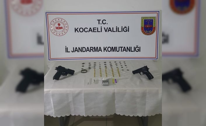 Kocaeli’de 38 adet tarihi metal para ele geçirildi