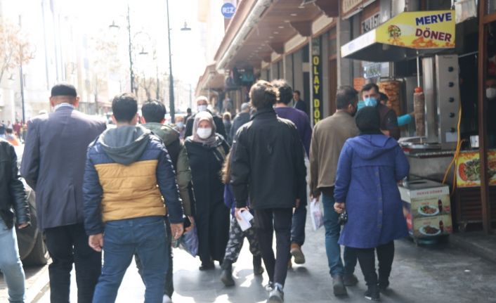 Korona virüs geçiren profesörde hafıza kaybı görüldü: Uzmanlar uzamış korona sendromuna karşı uyardı