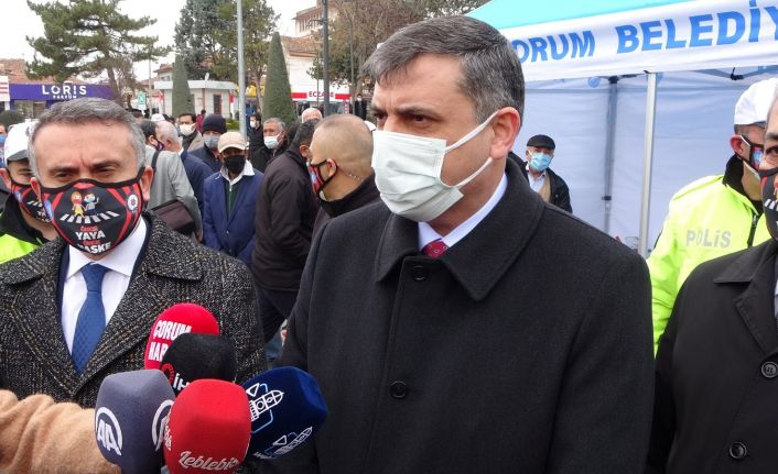 Korona virüs salgınında 3. dalganın yaşandığını dile getiren Çorum’da Vali Çiftçi uyardı