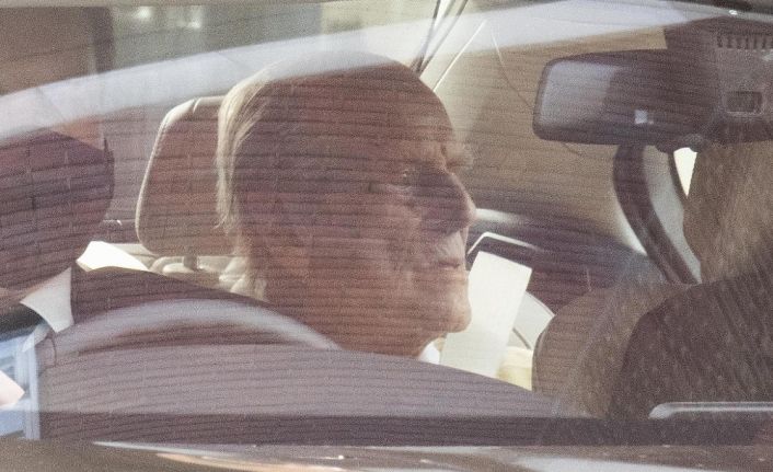 Kraliçe II. Elizabeth’in eşi Prens Philip tedavi gördüğü hastaneden ayrıldı