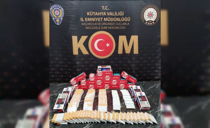 Kütahya’da bir iş yerinde 4 bin 100 adet makaron ele geçirildi